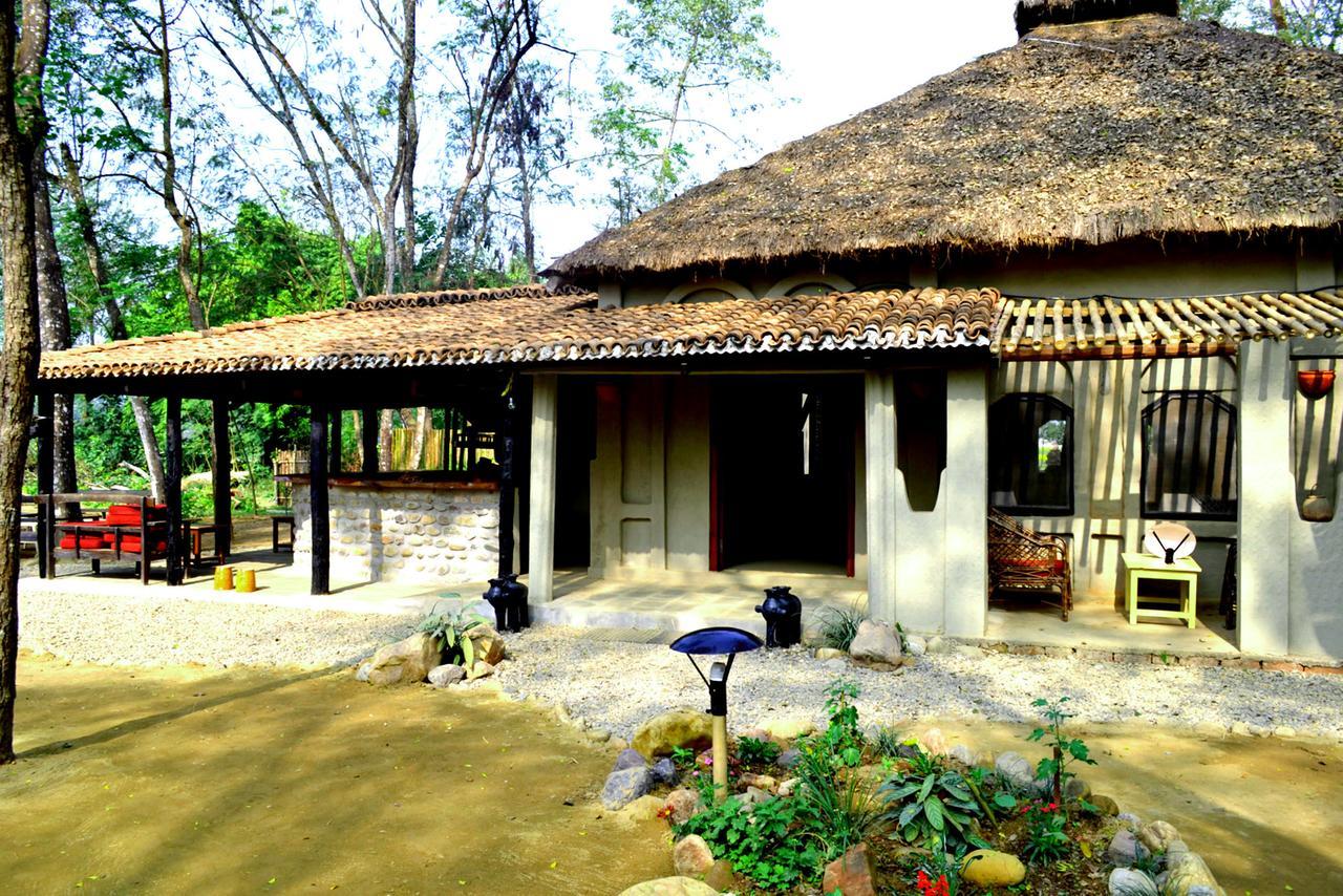 Machan Country Villa Kumarwarti Exteriör bild