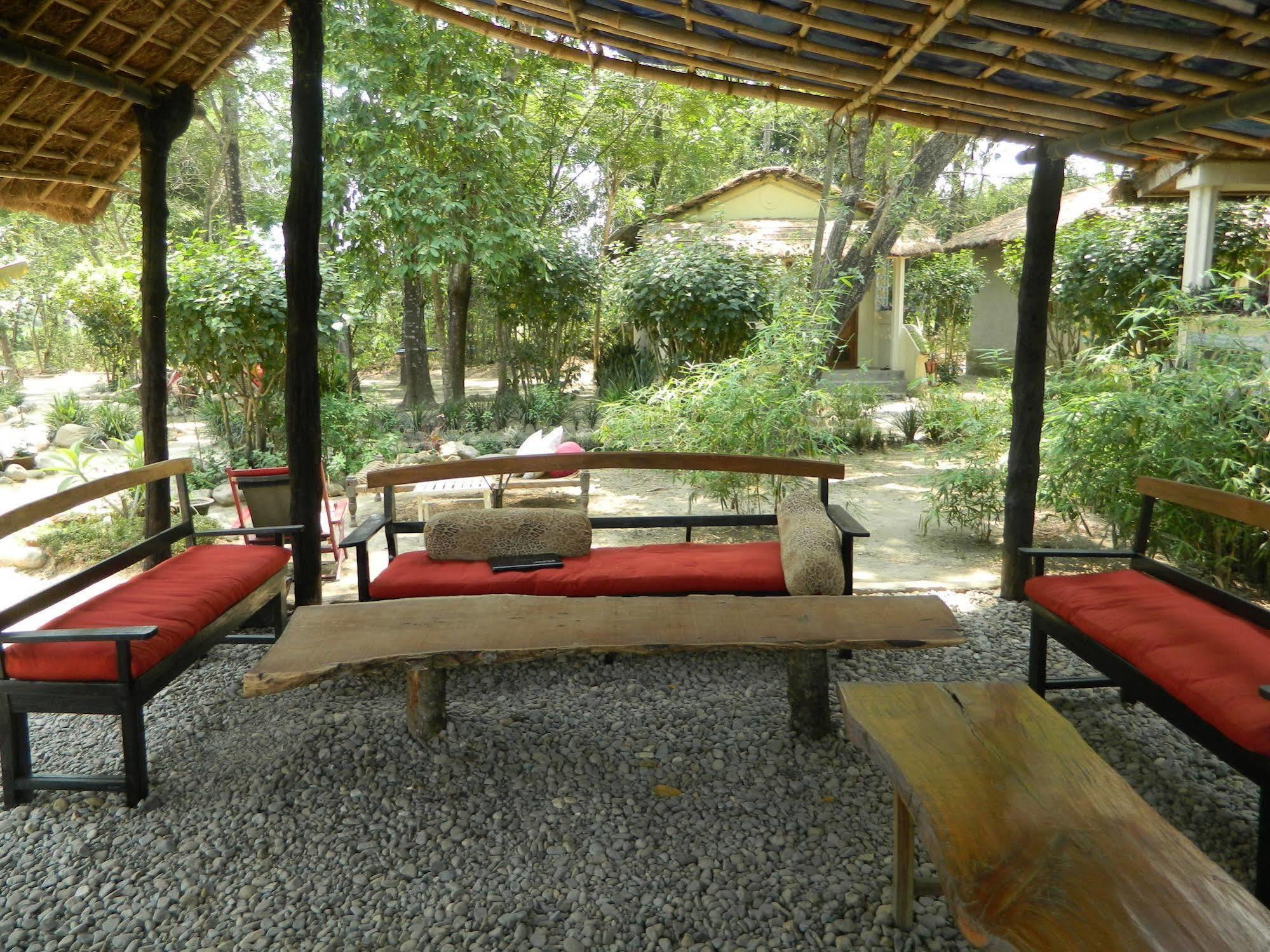 Machan Country Villa Kumarwarti Exteriör bild