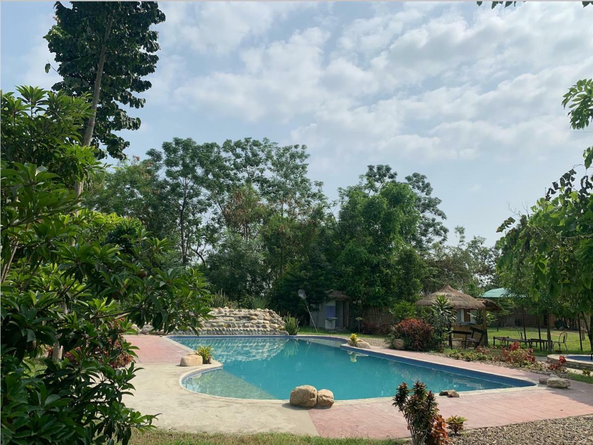 Machan Country Villa Kumarwarti Exteriör bild